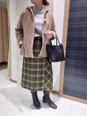 カジュアルなスカートスタイル KEITH