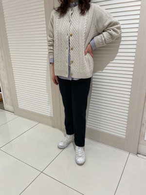 ケーブルニットコーデ KEITH