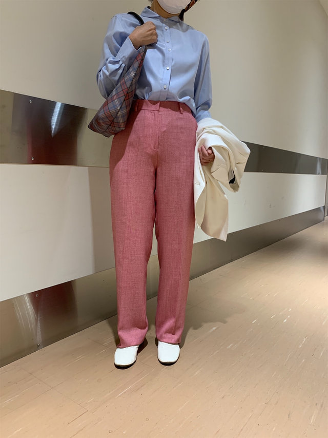 白いジャケットの春コーデ KEITH