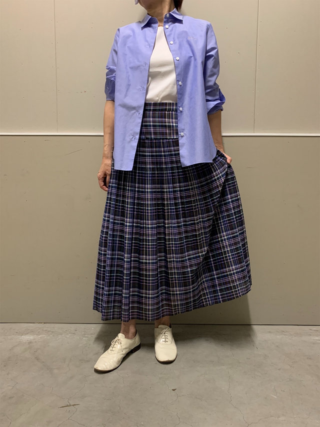 ブルーシャツのコーディネート KEITH