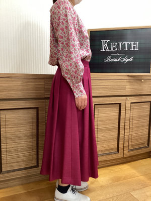 リバティプリントのシャツコーデ KEITH