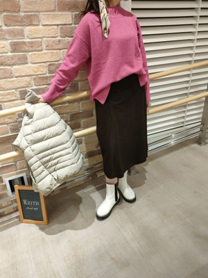 カラーニットコーデ KEITH