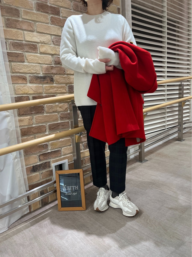 ビビッドカラーのコートスタイル KEITH