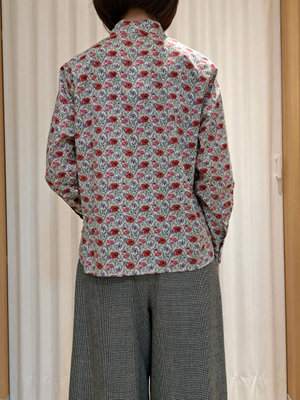 大人気！リバティプリントブラウス KEITH