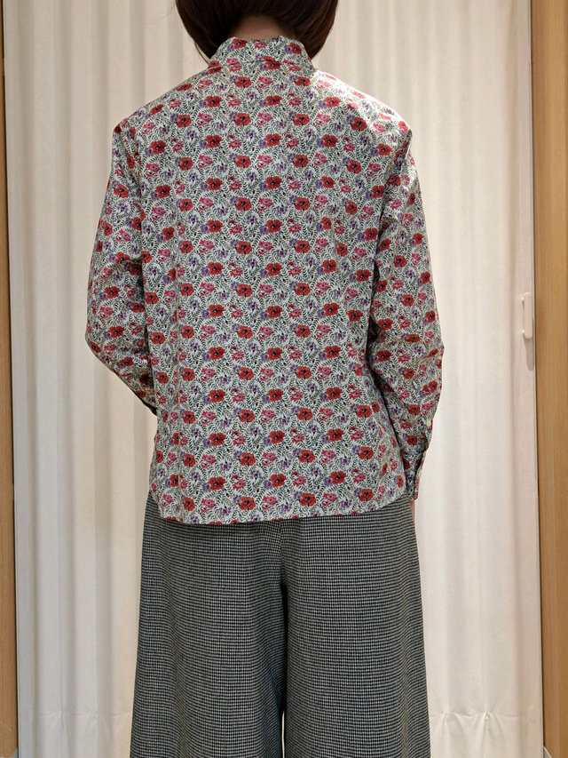 大人気！リバティプリントブラウス KEITH