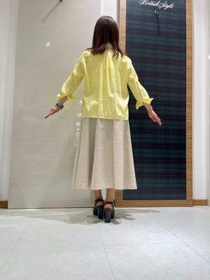 ブラウスコーデ KEITH