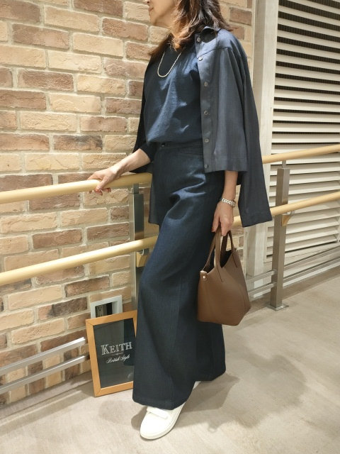 大人デニムコーデ KEITH