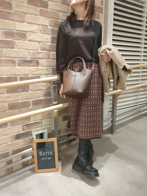 薄手ニットのコーディネート KEITH