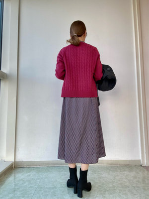 【赤】をアクセントに年末年始のきれいめお出かけコーデ KEITH