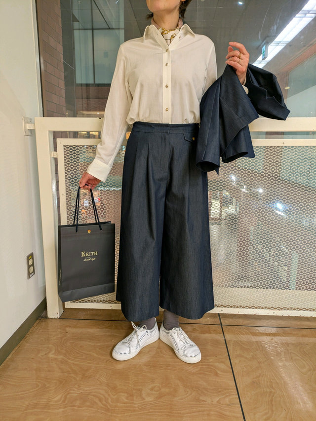 春はデニム素材のセットアップ KEITH
