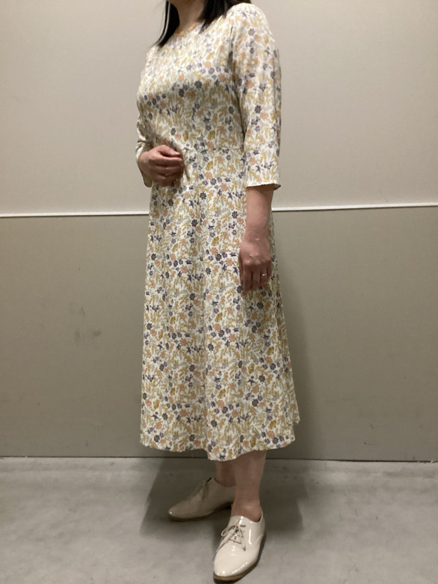 春のワンピーススタイル KEITH