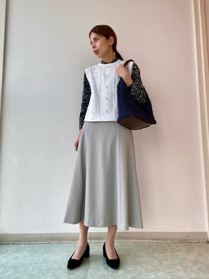 【レースニットベスト】で春の重ね着コーディネート KEITH