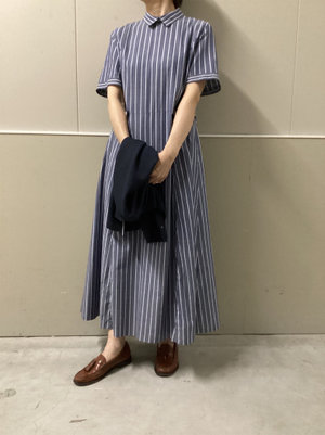 ストライプ柄ワンピースのコーディネート KEITH