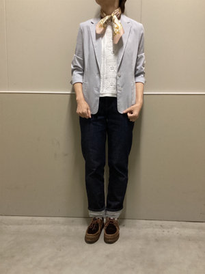 ピンストライプ柄ジャケットのコーディネート KEITH