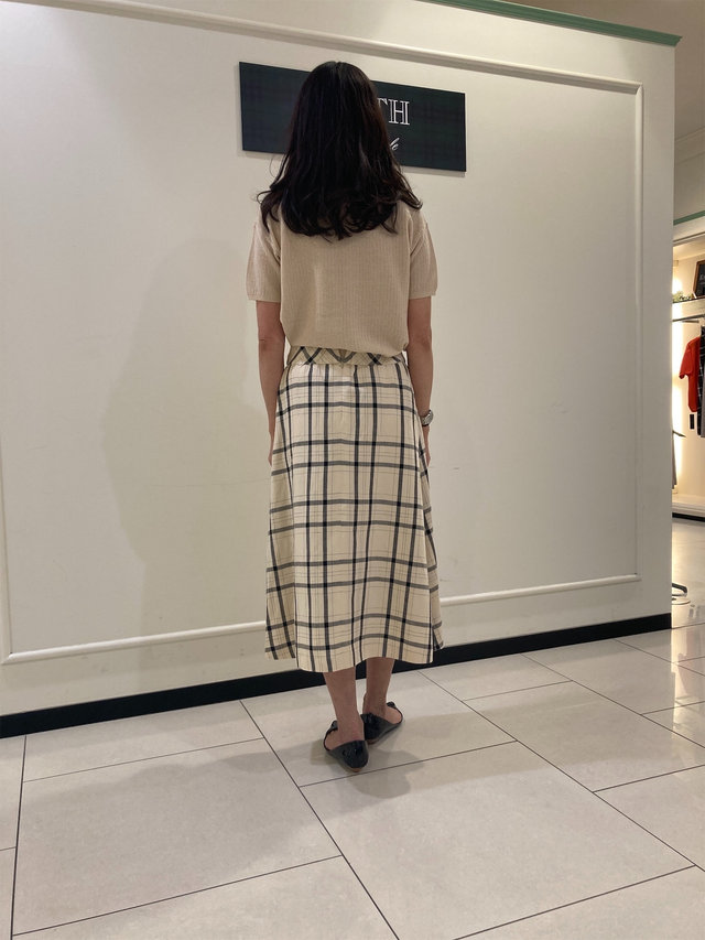 リネンチェックスカートで夏らしく KEITH