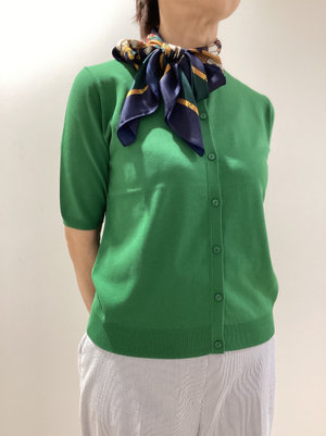 きれいな色のカーディガンスタイル KEITH