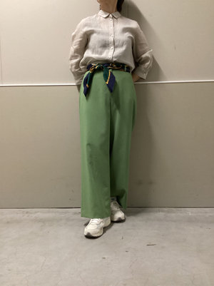 スカーフをアレンジ！ KEITH