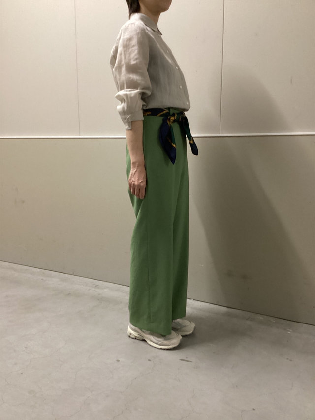 スカーフをアレンジ！ KEITH