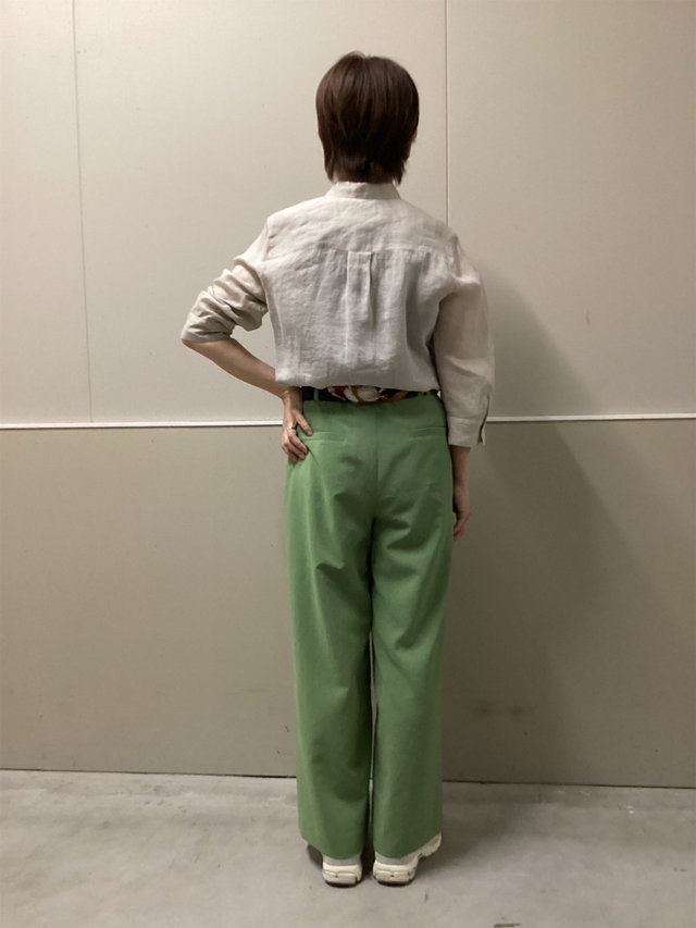 スカーフをアレンジ！ KEITH