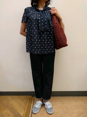 夏のブラウススタイル KEITH