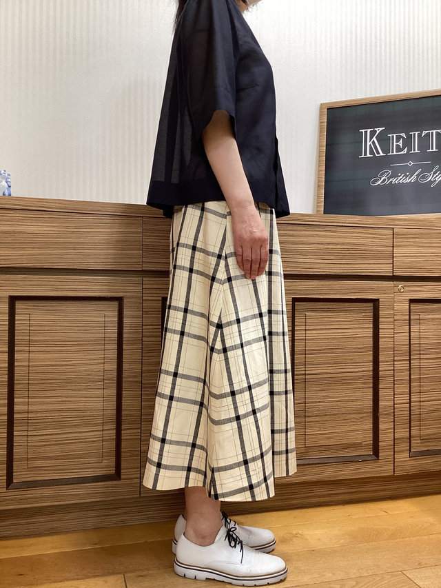 リネンチェックスカートコーデ KEITH