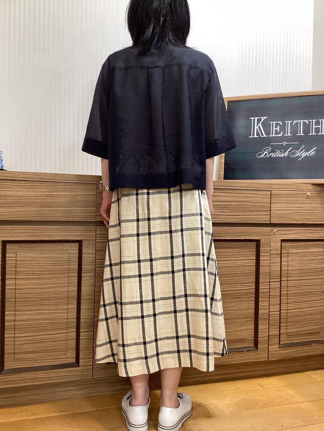 リネンチェックスカートコーデ KEITH