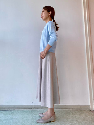 お気に入りの【サックスブルーニット】でお出かけコーデ KEITH