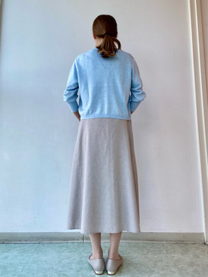 お気に入りの【サックスブルーニット】でお出かけコーデ KEITH