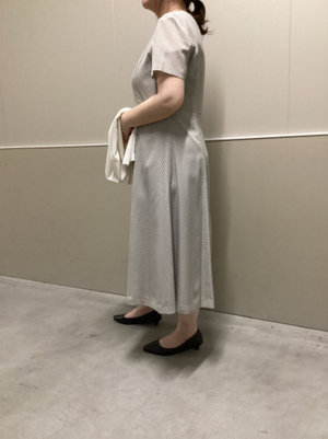 落ちついた雰囲気のドレスアップコーデ KEITH