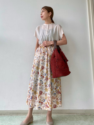 【チンツフラワーで着回しコーデ】スカートで大人フェミニンコーデ KEITH