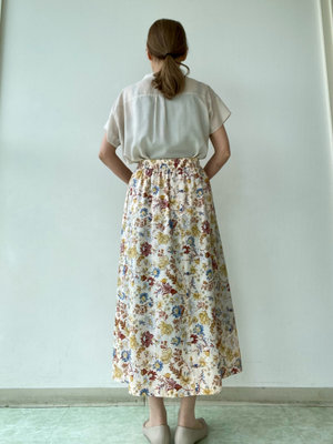 【チンツフラワーで着回しコーデ】スカートで大人フェミニンコーデ KEITH