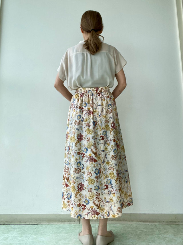 【チンツフラワーで着回しコーデ】スカートで大人フェミニンコーデ KEITH