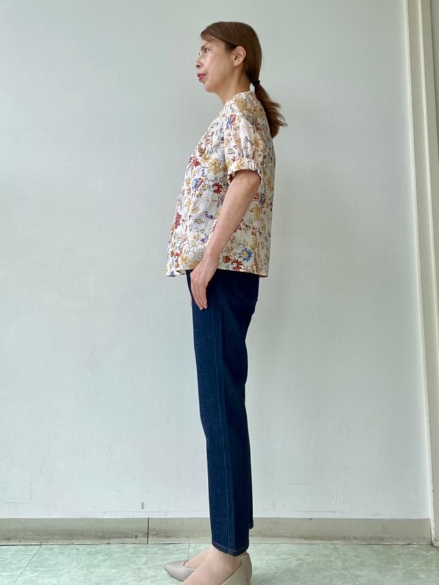 【チンツフラワーで着回しコーデ】デニムできれいめカジュアルコーデ KEITH