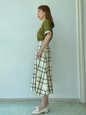 【コットンTシャツ】で大人フェミニンコーデ KEITH