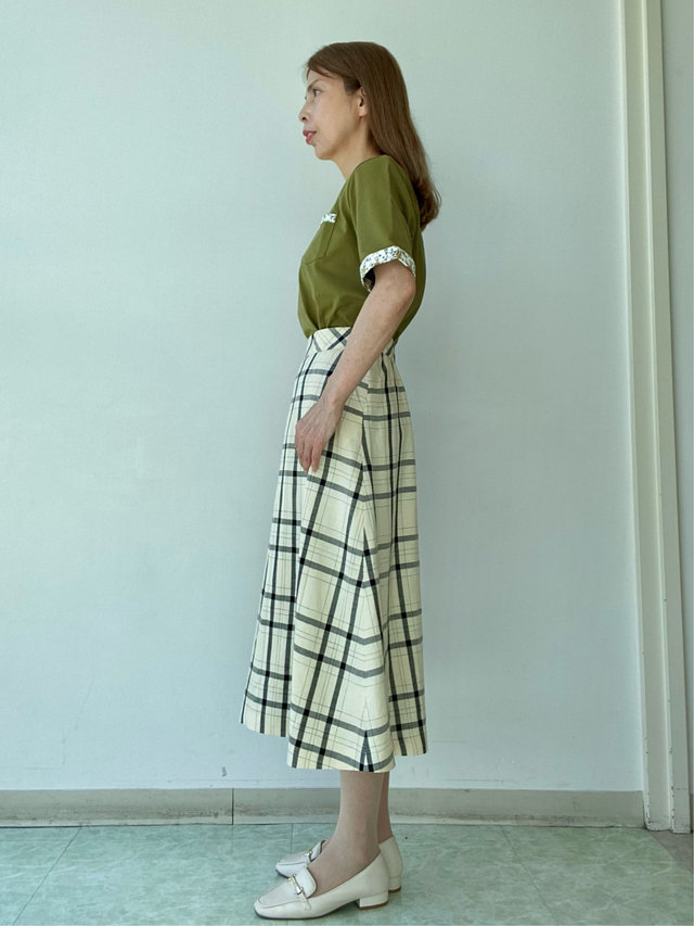 【コットンTシャツ】で大人フェミニンコーデ KEITH