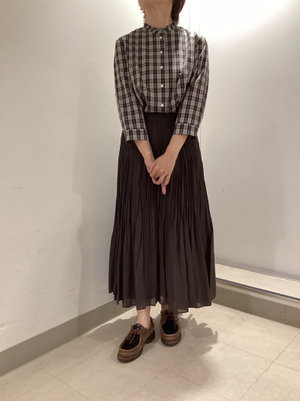 ブラウンカラーコーデ KEITH