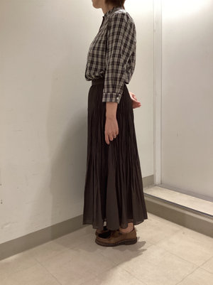 ブラウンカラーコーデ KEITH