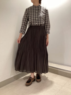 ブラウンカラーコーデ KEITH