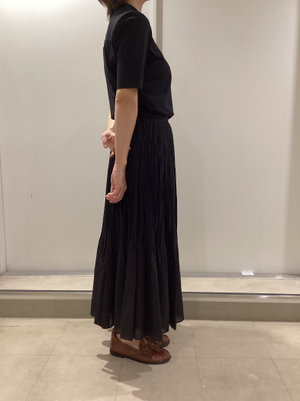 ブラックのワントーンコーデ KEITH