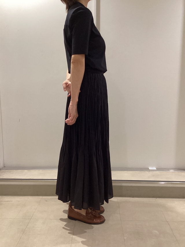 ブラックのワントーンコーデ KEITH