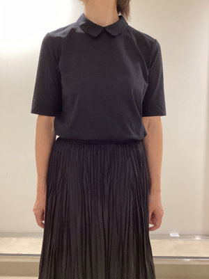 ブラックのワントーンコーデ KEITH