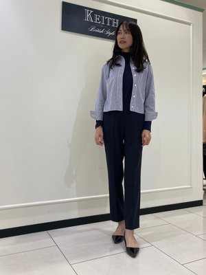 ストライプシャツでスタイリッシュコーディネート KEITH