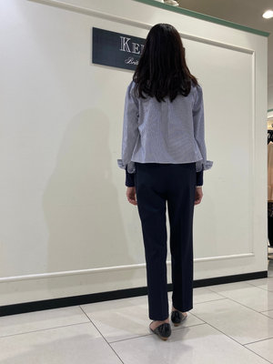 ストライプシャツでスタイリッシュコーディネート KEITH