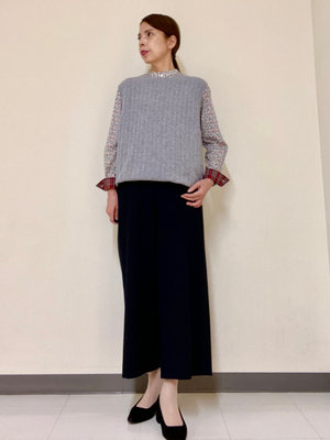 【ニットベスト】をアクセントにした大人カジュアルコーデ KEITH