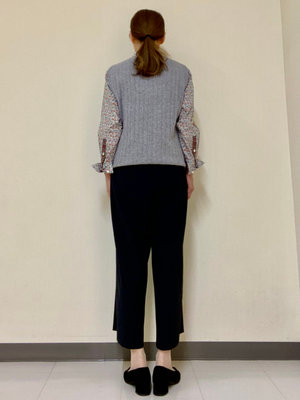 【ニットベスト】をアクセントにした大人カジュアルコーデ KEITH