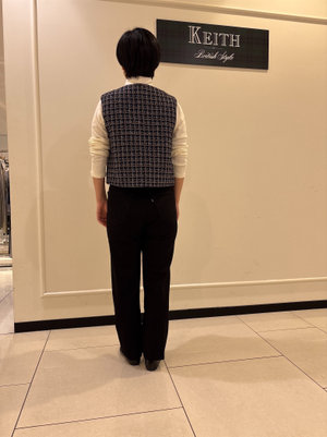 華やかベストで秋コーデ KEITH