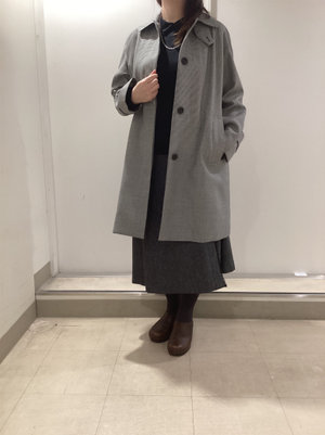 ミドル丈コートでシックなスタイリング KEITH