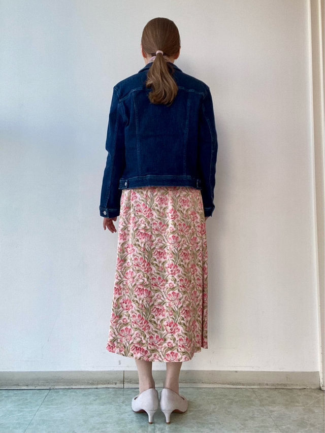 【ガーデンフローラルスカート】できれいめカジュアルコーデ KEITH