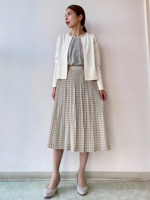 【ジオメトリックパターンセットアップ】で春のワントーンコーデ KEITH