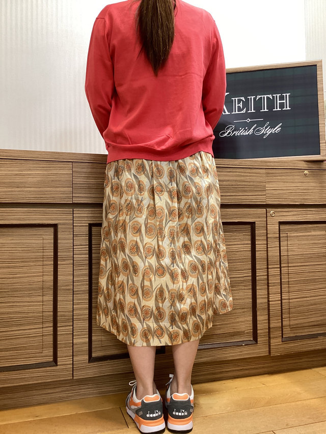 マンダリンカラーコーデ KEITH